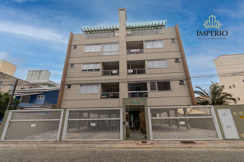 173 - Apartamento 02 Dormitórios na praia de Bombas para 6 p