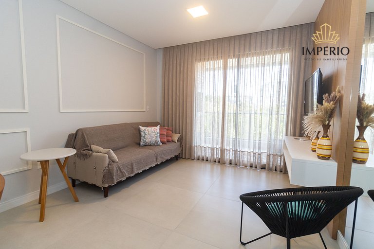 223F - Belíssimo Apartamento em Canto Grande