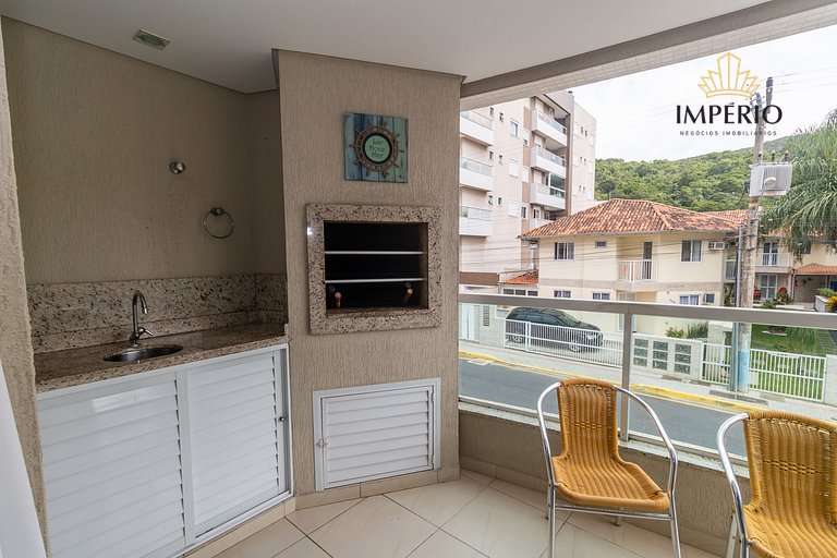 371 - Apartamento 3 dormitórios na praia de Bombas