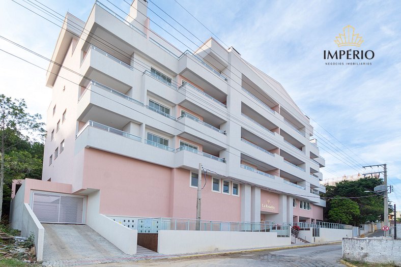 543 - Lindo apartamento 2 dormitórios na praia de Bombas