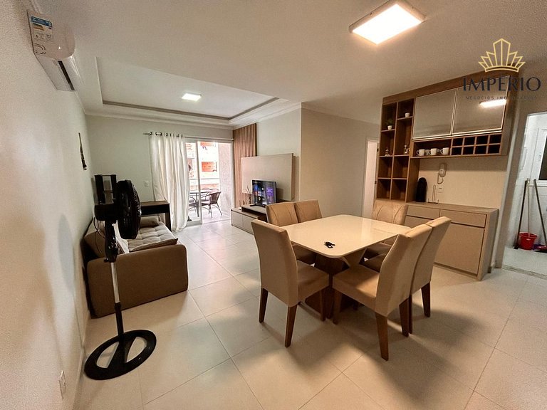 572 - Apartamento 2 dormitórios na praia de Bombas