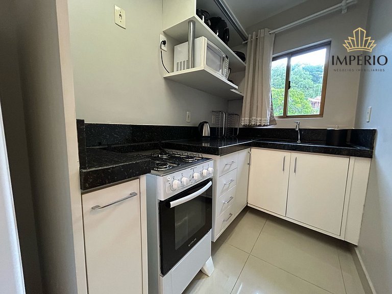 729 - Apartamento 2 Dormitórios na Praia Central de Bombinha